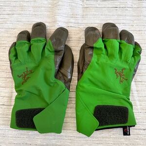 Men’s arcteryx gloves